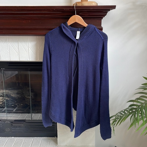 Ivivva by Lululemon To The Moon and Back Hooded Cardigan in Navy 14 (Girl) G5 - Picture 2 of 10